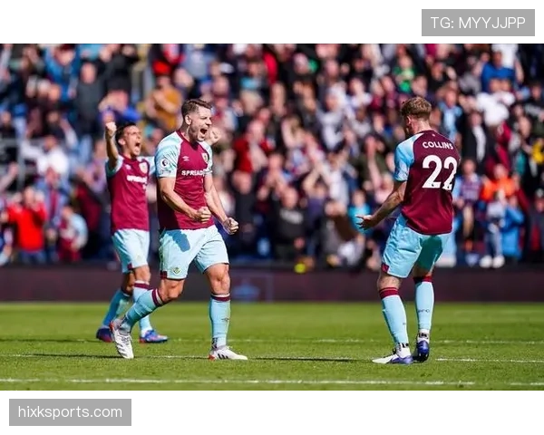 皮克退役后天天晒豪车游艇,前队友还在为保级拼命 皮克退役后天天晒豪车游艇,前队友还在为保级拼命